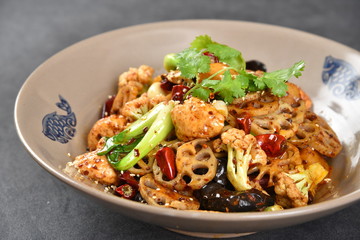 pasta with tomato sauce and basil