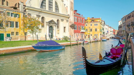 Obraz na płótnie Canvas 14546_The_wide_canal_with_the_two_Venetian_gondolas_on_each_side.jpg