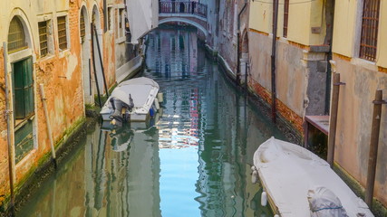 14728_Closer_look_of_the_canal_water_in_Venice_in_Italy.jpg
