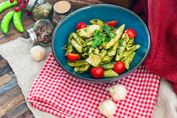 Chicken penne with Pesto sauce