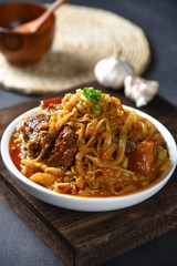 noodles with meat and vegetables