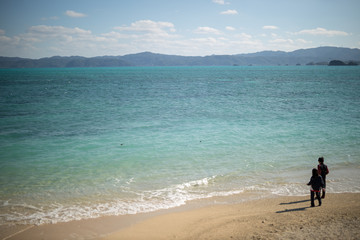 海と子供