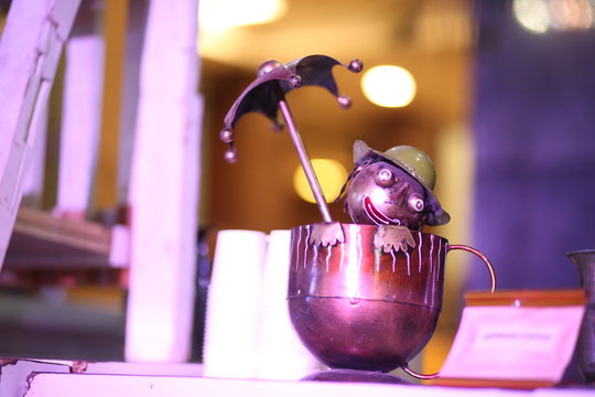 Decorative item for food stall