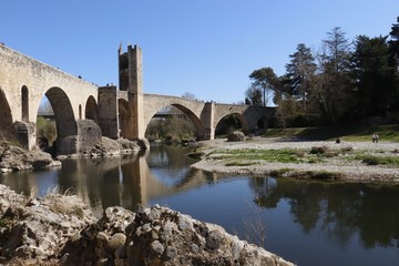 Obraz premium Puente Besalú 