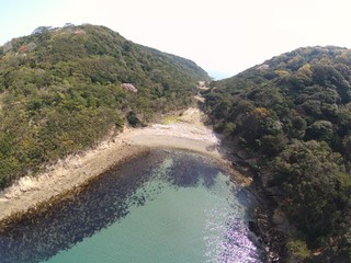 Fototapeta na wymiar Japan Wakayama kada tomogasima island drone Helicopter shot