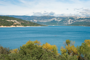 Fototapeta na wymiar Landscape of St Croix Lake in the in south-eastern France.