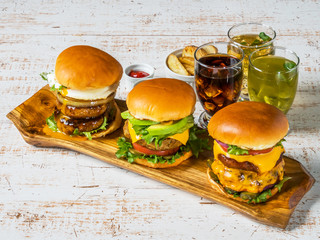 ハンバーガーセット　American fast food hamburger