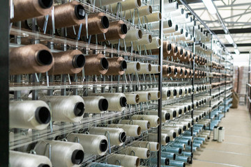 Carpet factory, carpet production, synthetic yarns for weaving looms