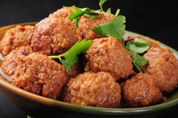 meatballs in tomato sauce
