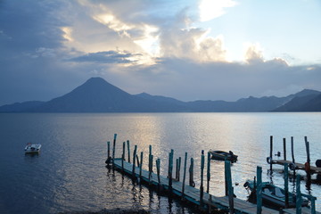 Coucher de Soleil Lac Atitlán Panajachel Guatemala