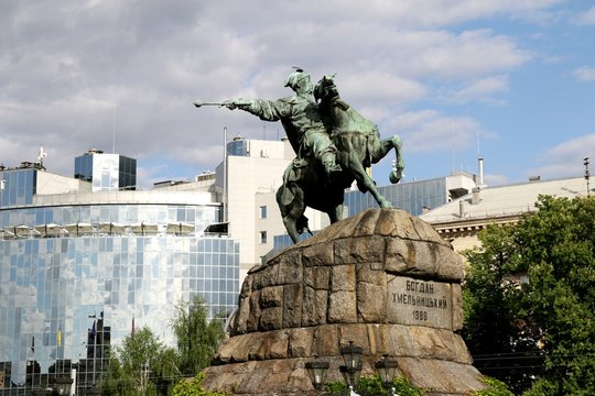 kiev, kyiv, monument, statue, Bohdan Khmelnytsky, architecture, sculpture, city, history, horse, art, square, bronze, building, famous, 