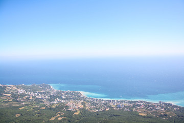 Fototapeta na wymiar The coast of the sea from a bird's-eye view