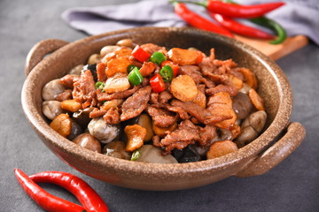 baked beans in a bowl