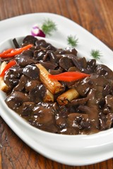 beef stew with mushrooms and vegetables