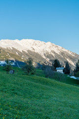 Naklejka premium Frühling in den Alpen
