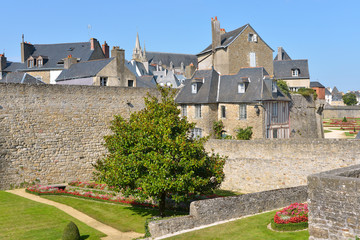 Fototapeta na wymiar Old city and garden in the fortifications at Vannes, a commune in the Morbihan department in Brittany in north-western France