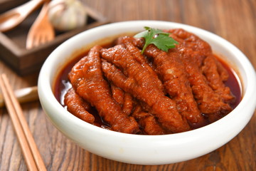 meatballs with tomato sauce