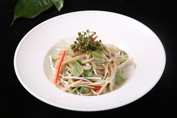 noodles with vegetables