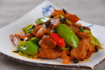 salad with chicken and vegetables