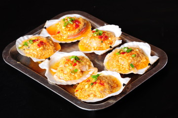 pizza with mushrooms and cheese