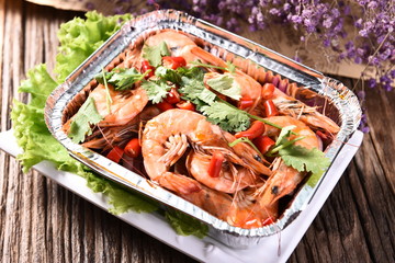 salad with shrimp