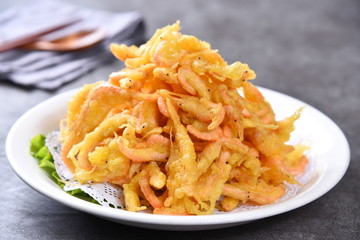 pasta with tomato sauce