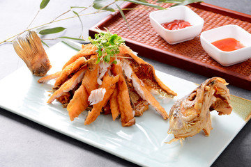 grilled shrimps with sauce