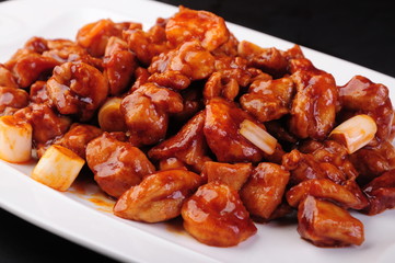 grilled sausages with sauce and vegetables