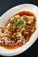noodles with beef and vegetables