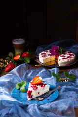beautiful and tasty cheesecake without baking with strawberries