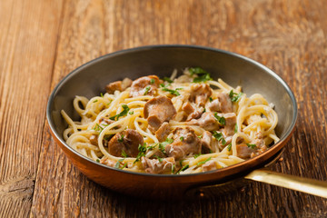 Spaghetti with mushroom chanterelles