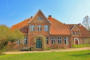 Fototapeta na wymiar Kloster Preetz: Wohngebäude (1211, Schleswig-Holstein)
