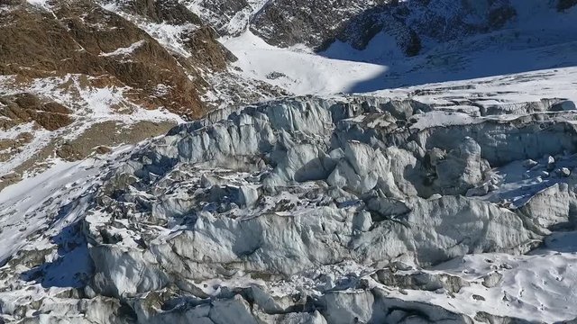 Le glacier de Bionnassay, vue par drone