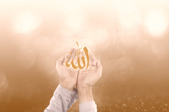 Moslem hand praying to ALLAH swt