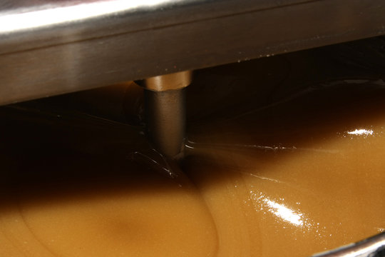 Production of creamy honey