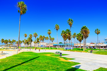 Famous Los Angeles Beach - Venice Beach with people. © BRIAN_KINNEY
