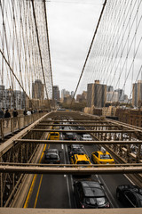 Obraz premium Brooklyn Bridge Traffic