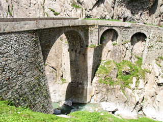 Gorge Schöllenen and 