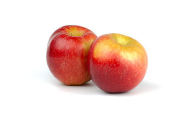 Fototapeta na wymiar Fresh Apples isolated on white background.