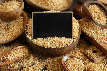Dry bulgur wheat grains