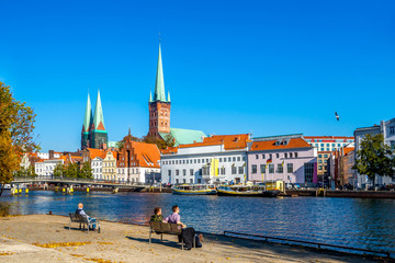 Fototapeta premium Blick auf die Stadt Lübeck, Deutschland 