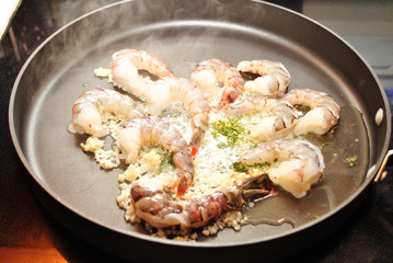 Cooking Large Raw Tiger Shrimp with Garlic & Butter