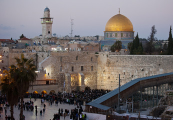 Western Wall and golden Dome of the Rock at sunset, Jerusalem Old City, Israel.