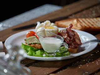 Egg poached with fresh vegetables.
