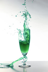 Splash grün mit Sektglas