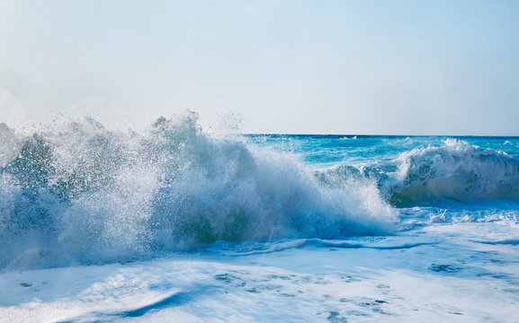 Sea waves