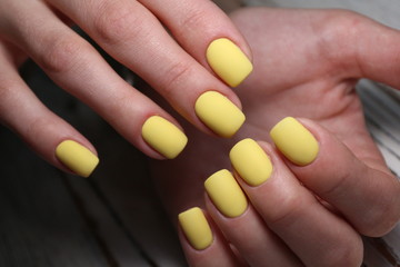 glamorous manicure design