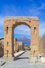  Pompeii, ancient Roman city in Italy, Arco din Neron and Vesuvius in background