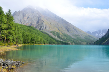 Fototapeta na wymiar Big Shavlinskoe lake, Altai mountains, Russia