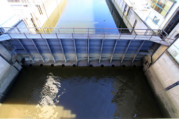 Schleuse Geesthacht, Staustufe Geesthacht